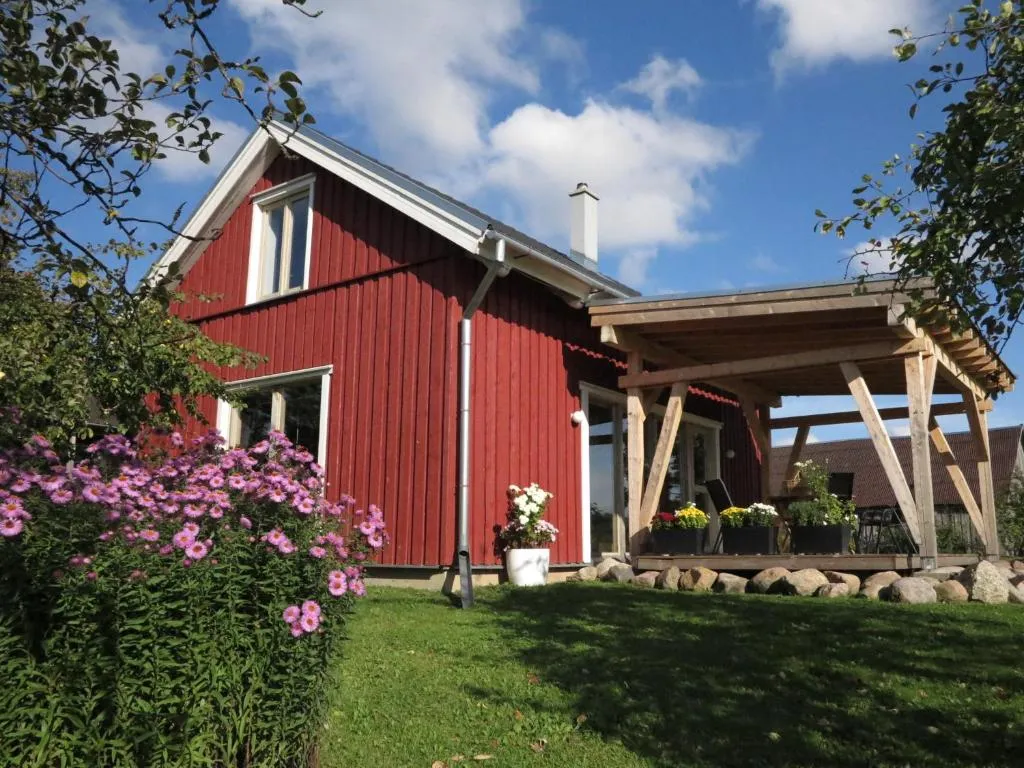 Mednieki Kalvene, Hotel in Krusāti