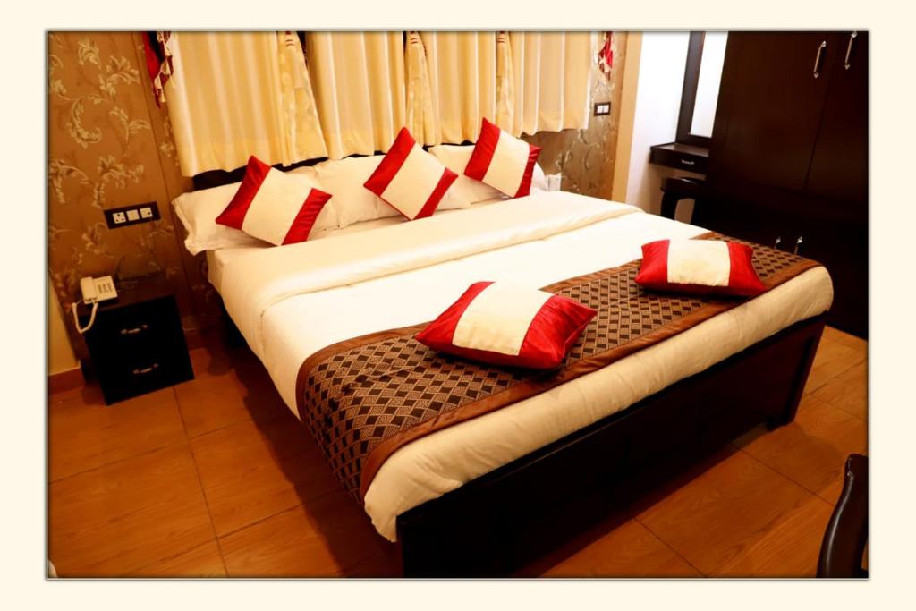 The Ranikhet Continental — Hotel in Ranikhet
