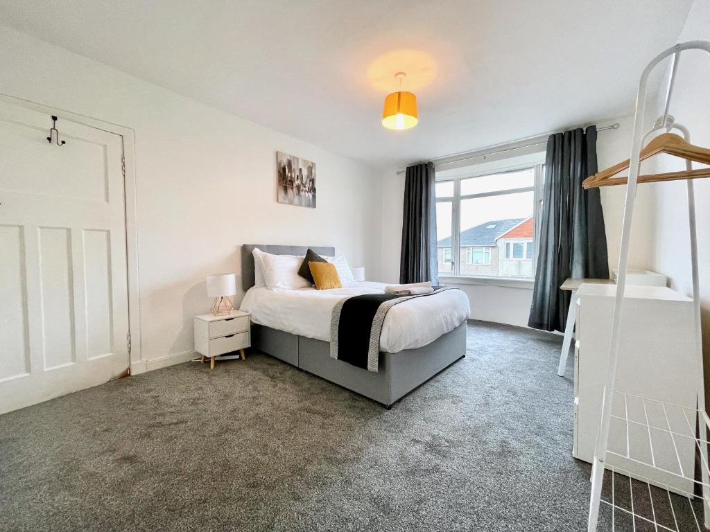Kingsbridge Apartment photo