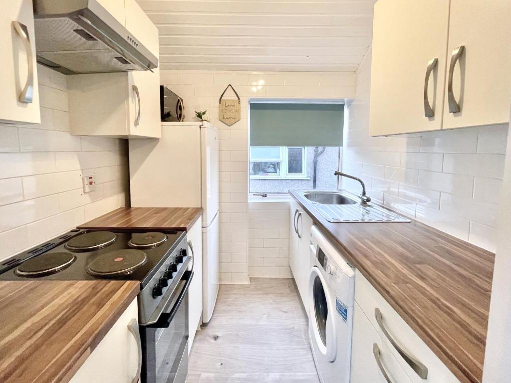 Kingsbridge Apartment photo