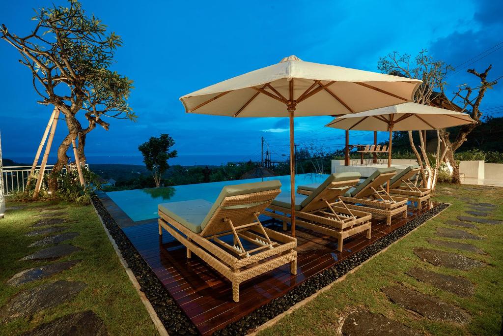 スイミングプール