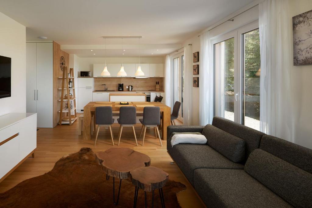 Ski In Ski Out Apartment Fastenberg Top 3 by AA Holiday Homes - 2