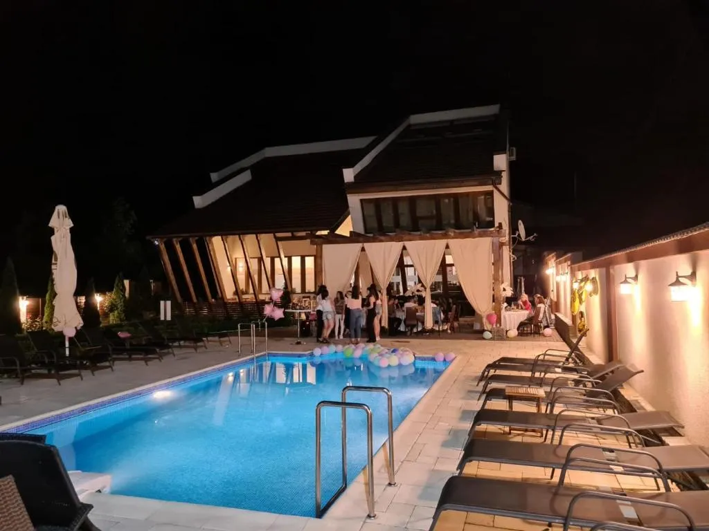 Pensiunea MedAless, hotel v destinaci Cernădia