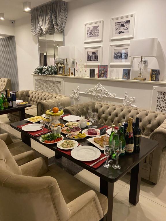 Kavkaz Hotel