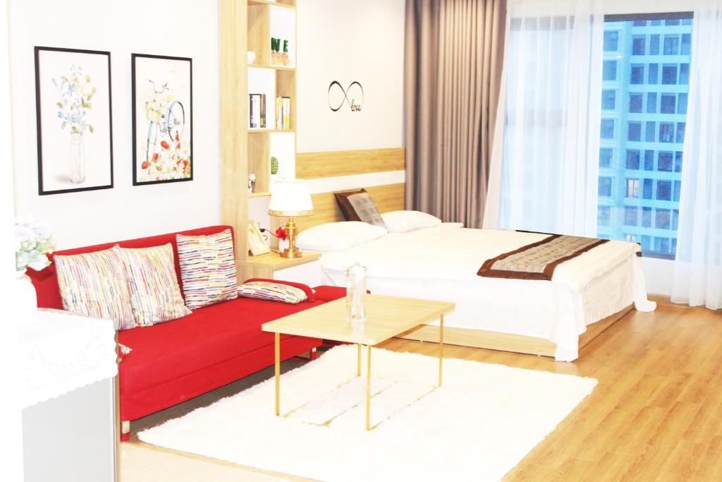 Sweethome1-Can ho 42m2 co bep, phong tam nong lanh tai Ha Long photo
