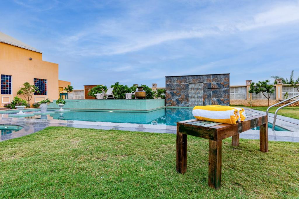 スイミングプール