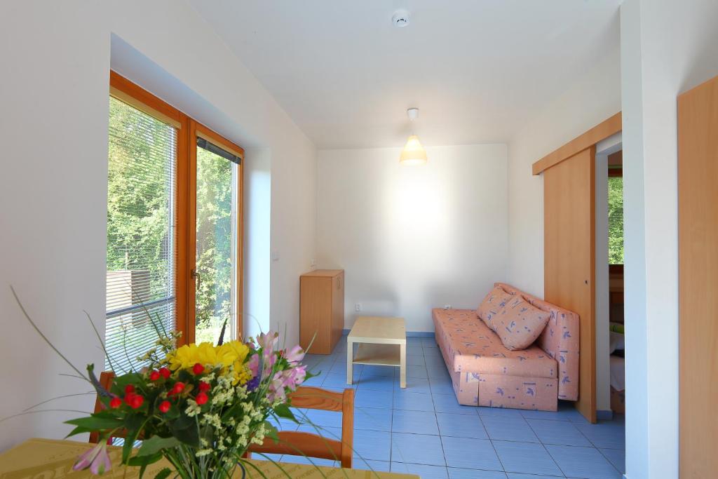 Pahrbek - ubytování v bungalovech, Napajedla