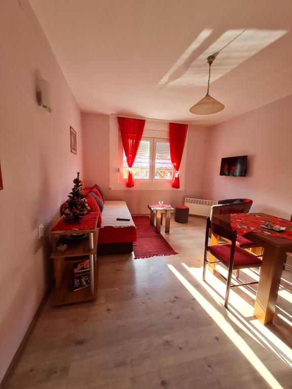 Apartman "Nina" - 2