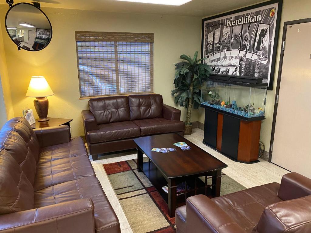 Super 8 By Wyndham Ketchikan photo
