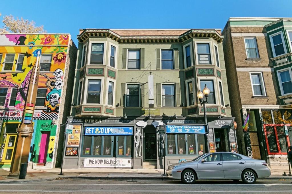 Feel the Vibe 2BR Designer Apartment - Halsted 3D photo