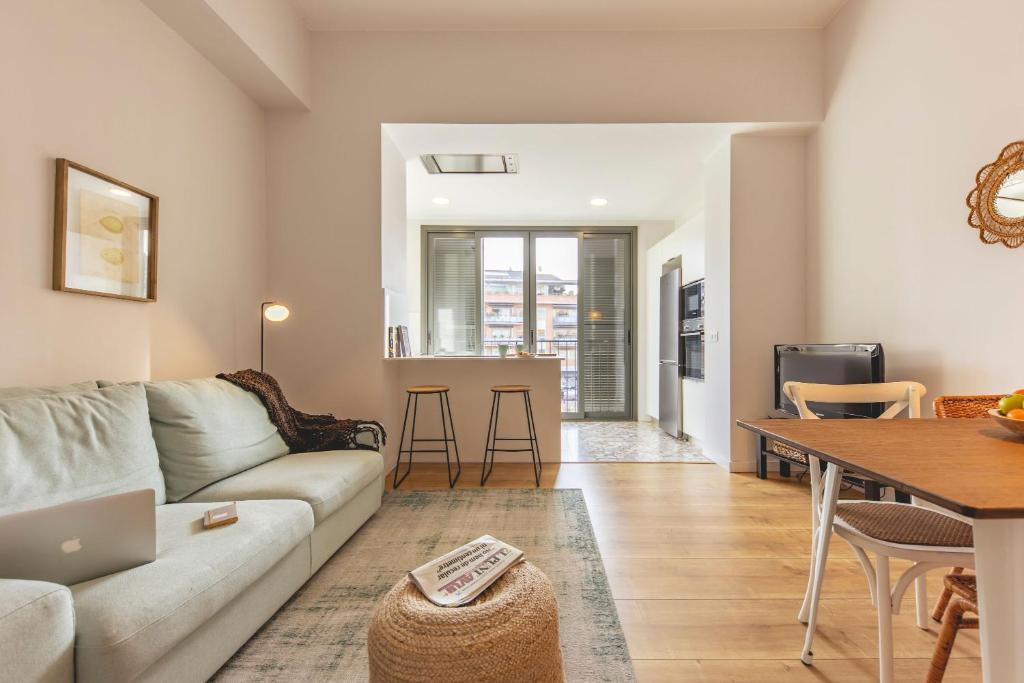 Bravissimo Riu Onyar, modern 3 bedroom apartment, Girona