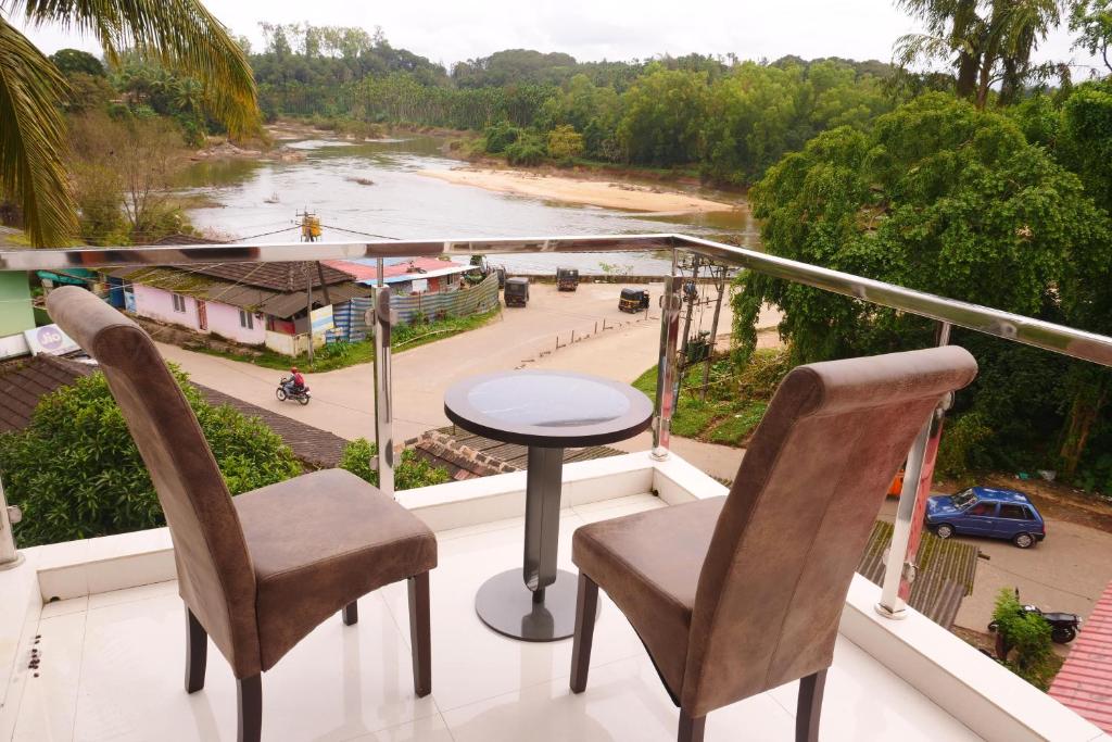 Super OYO Collection O Hotel Aqua Villa