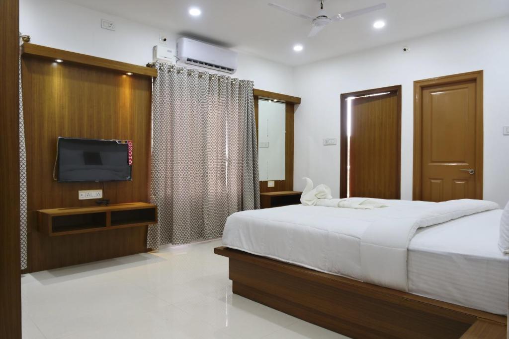 Super OYO Collection O Hotel Aqua Villa