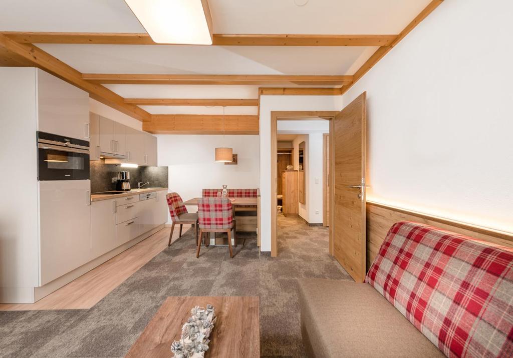 Apartments & Garni Alpenrose - 3