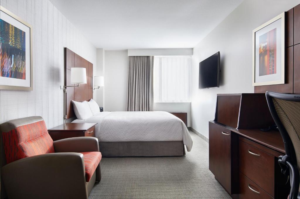 Guestroom, Club Quarters Hotel in San Francisco in San Francisco (CA)