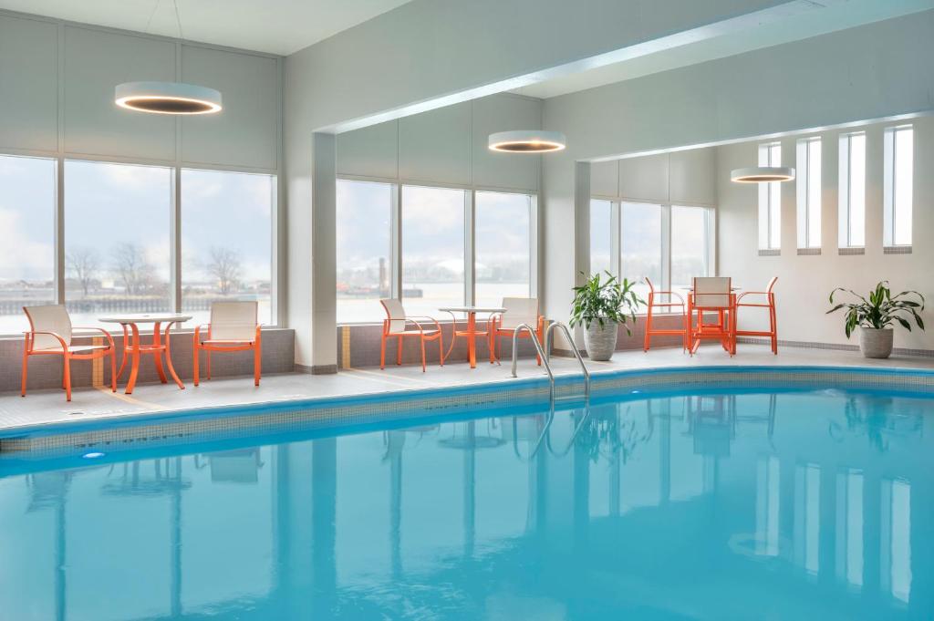 Holiday Inn Kingston - Waterfront photo