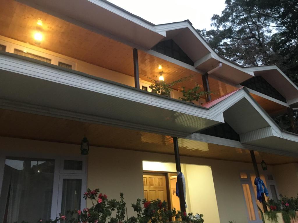 Martam Village Homestay photo