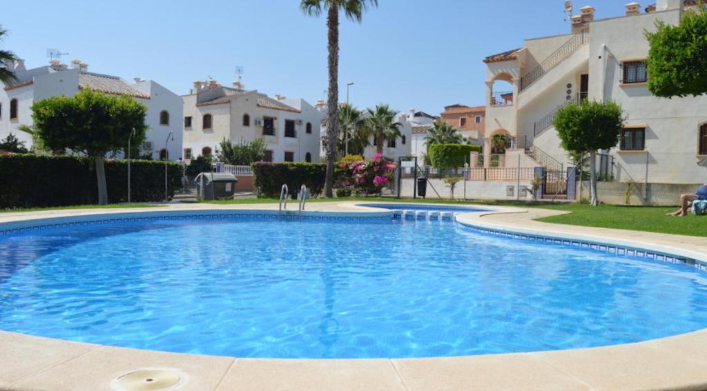 Villamartin, lovely 2 bed house, short walk to the Plaza. - 3