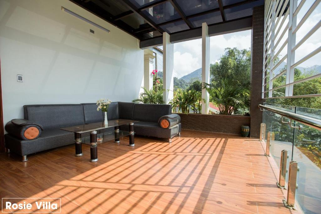 Rosie Villa Ha Giang - Motorbikerental & Tour