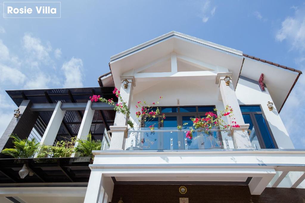 Rosie Villa Ha Giang &#8211; Motobikerental &#038; Tour