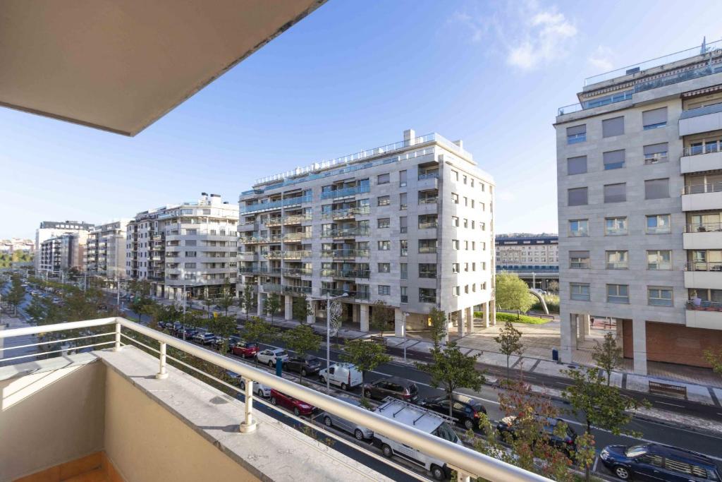 The Rentals Collection - Erribera - 5