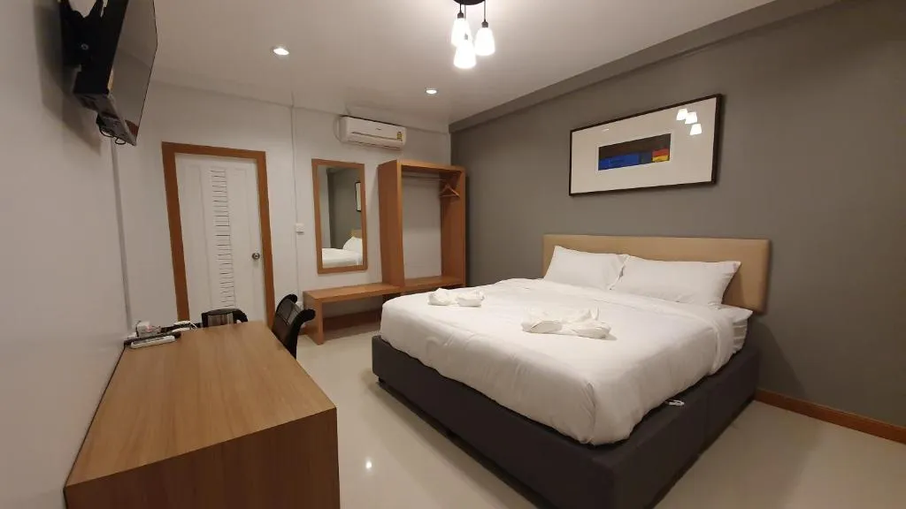 โรงแรมอินทราเพลส, hotel in Sakon Nakhon