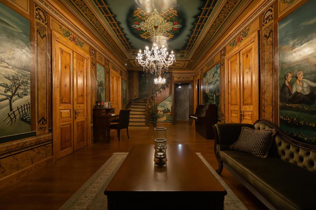 フロント・ロビー