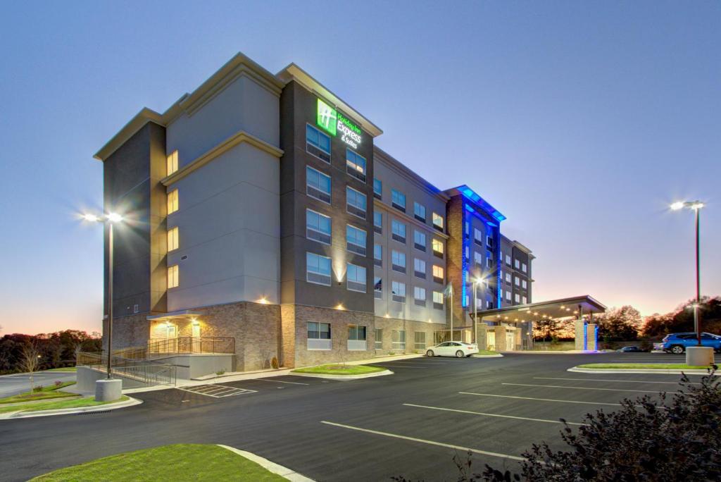 Holiday Inn Express And Suites Charlotte Southwest photo