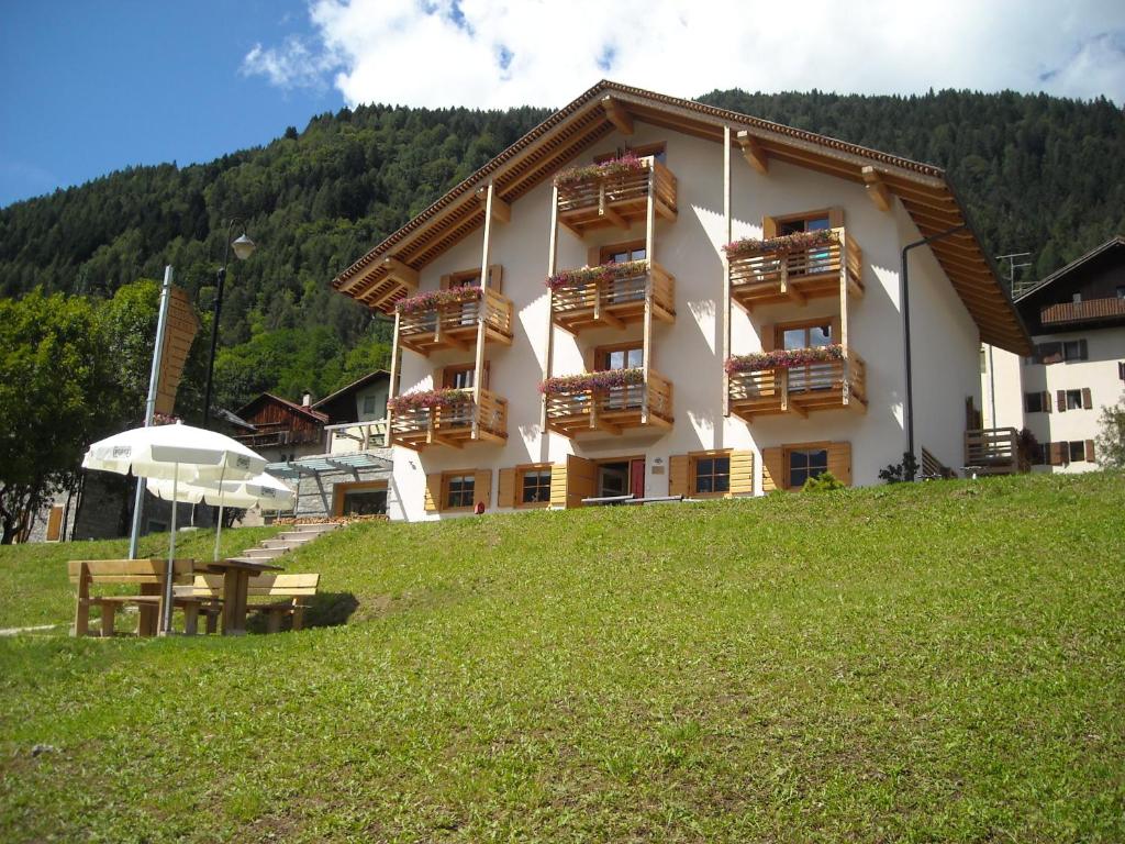 Exterior view, Dolomiti Lodge Villa Gaia in Valle Di Cadore