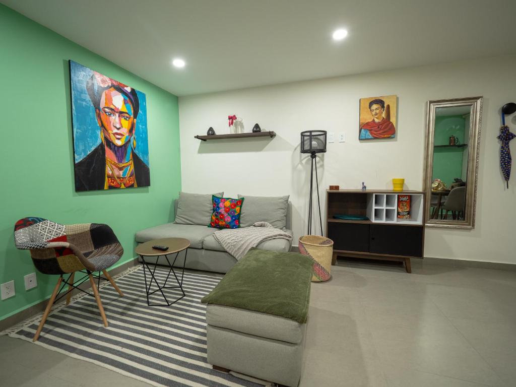 Taniveths House - 1