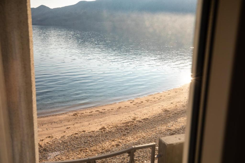 Studio Hemingway on the sea, Baška