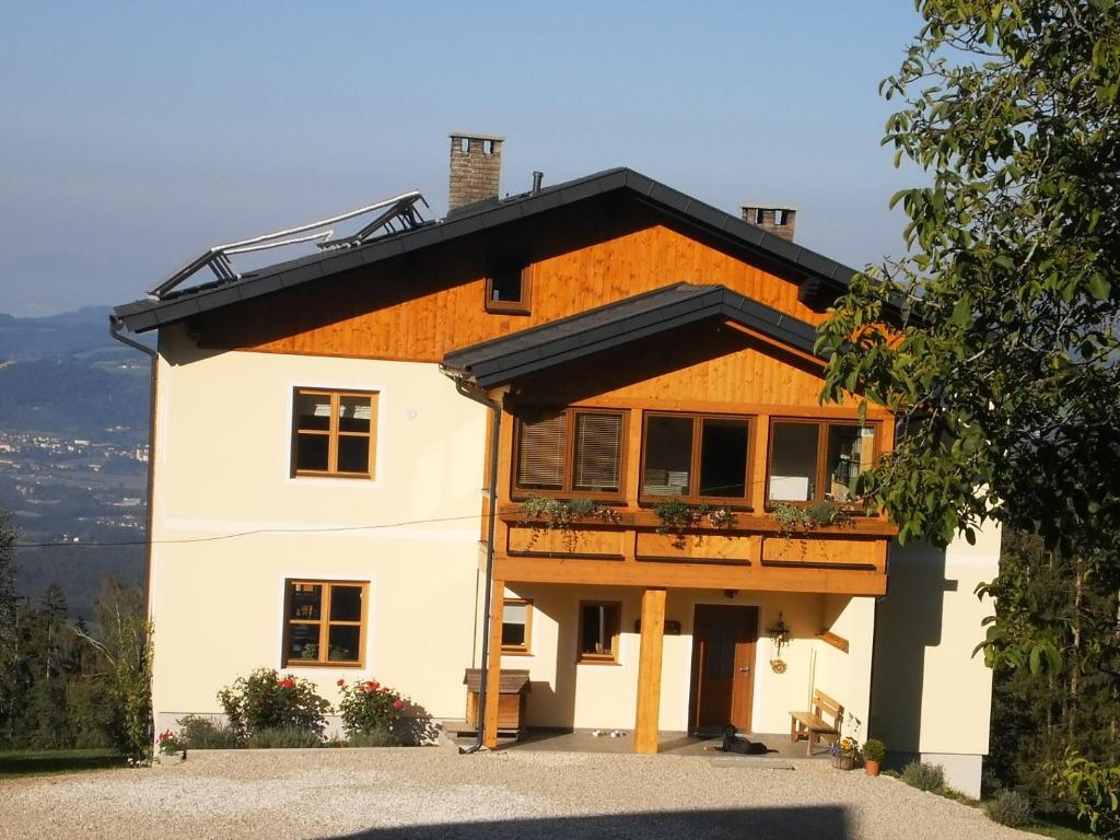 Stroneggerhof - 2