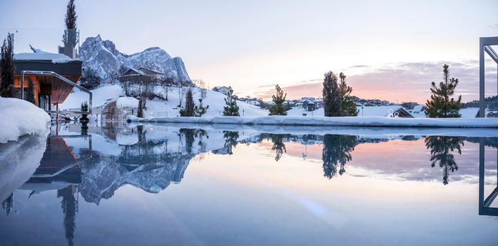 ABINEA Dolomiti Romantic SPA - 4