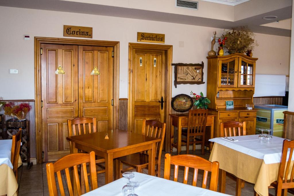 El Roble Hotel Restaurante photo
