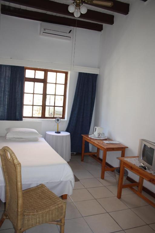 Karoopark Guest House photo