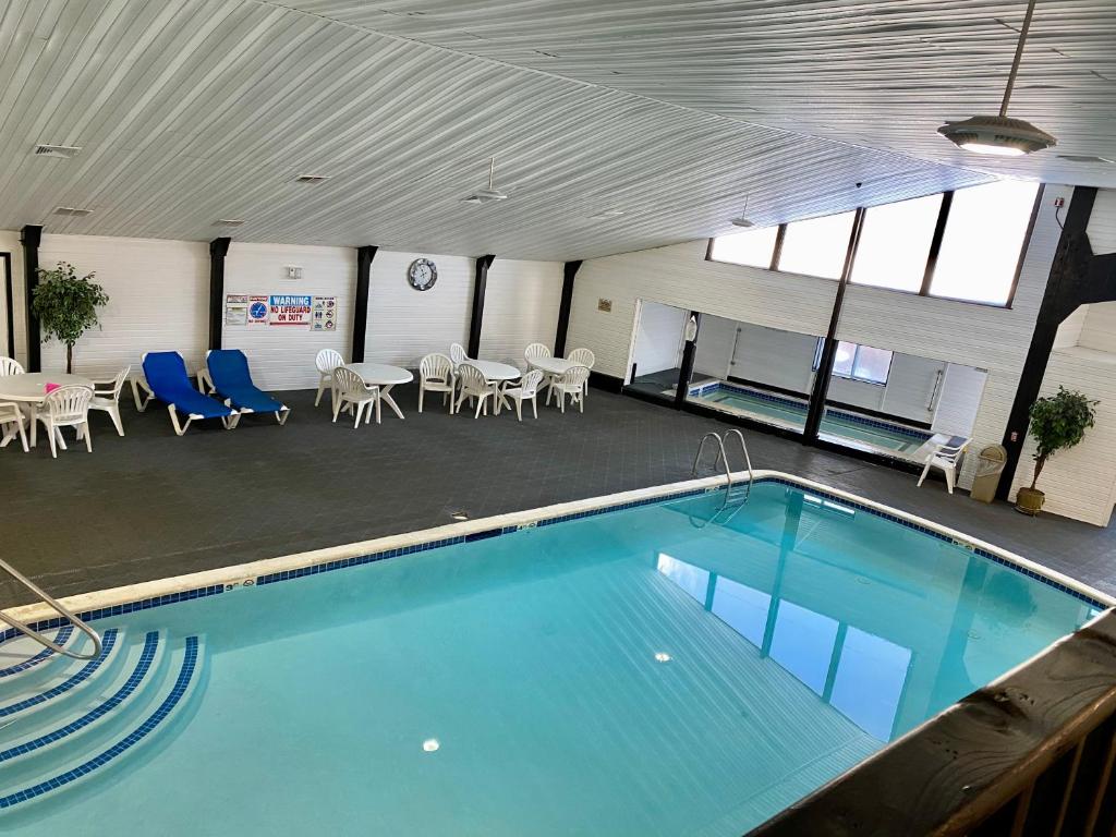 Days Inn by Wyndham Lincoln photo