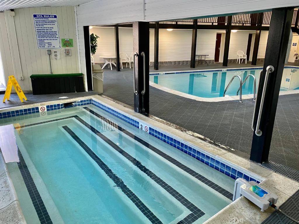 Days Inn by Wyndham Lincoln photo
