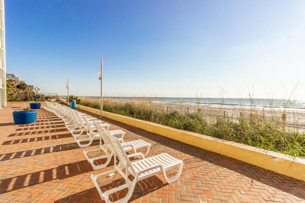 Oceanfront - Sea Mist Resort 20201 - King Suite - 2nd Floor - Sleeps 4 photo