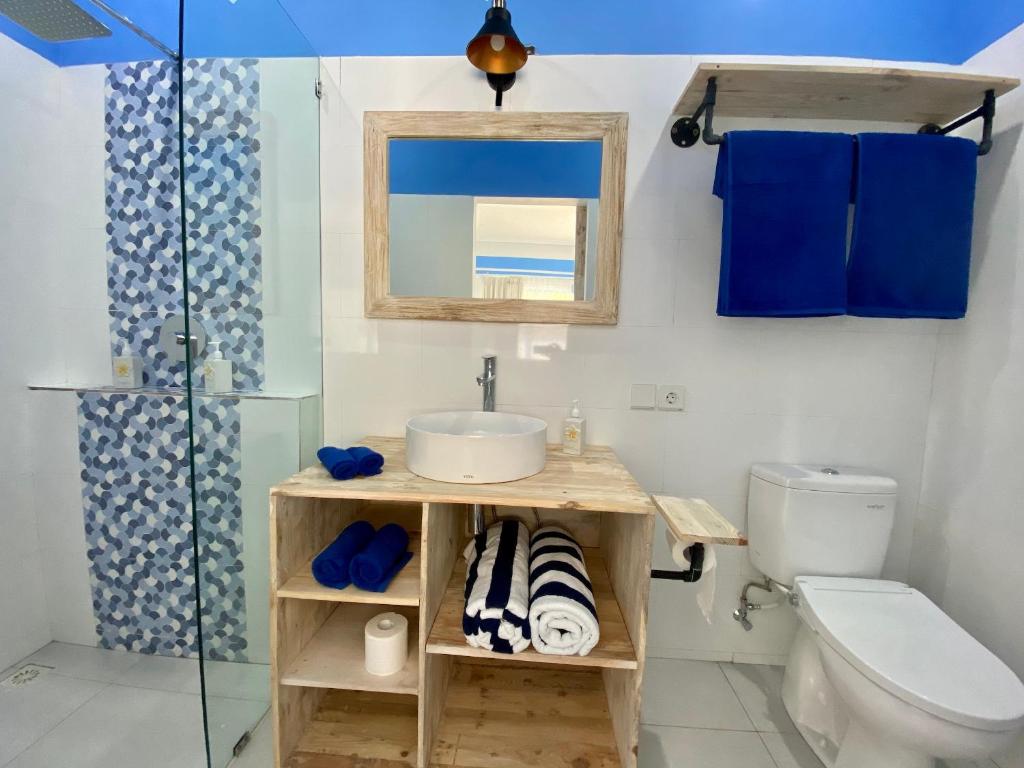 Kura Kura Divers Lodge photo