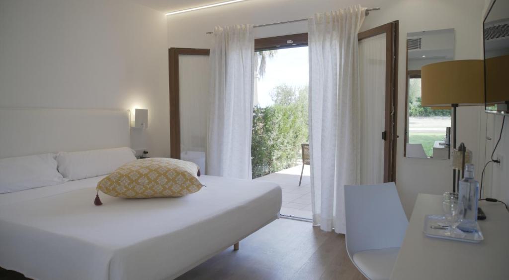 Son Corb Boutique Hotel — Hotel rooms in Cala Bona, Balearic Islands