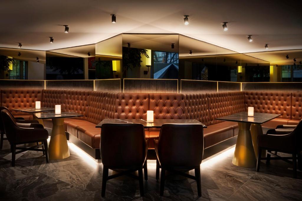 Bar/lounge