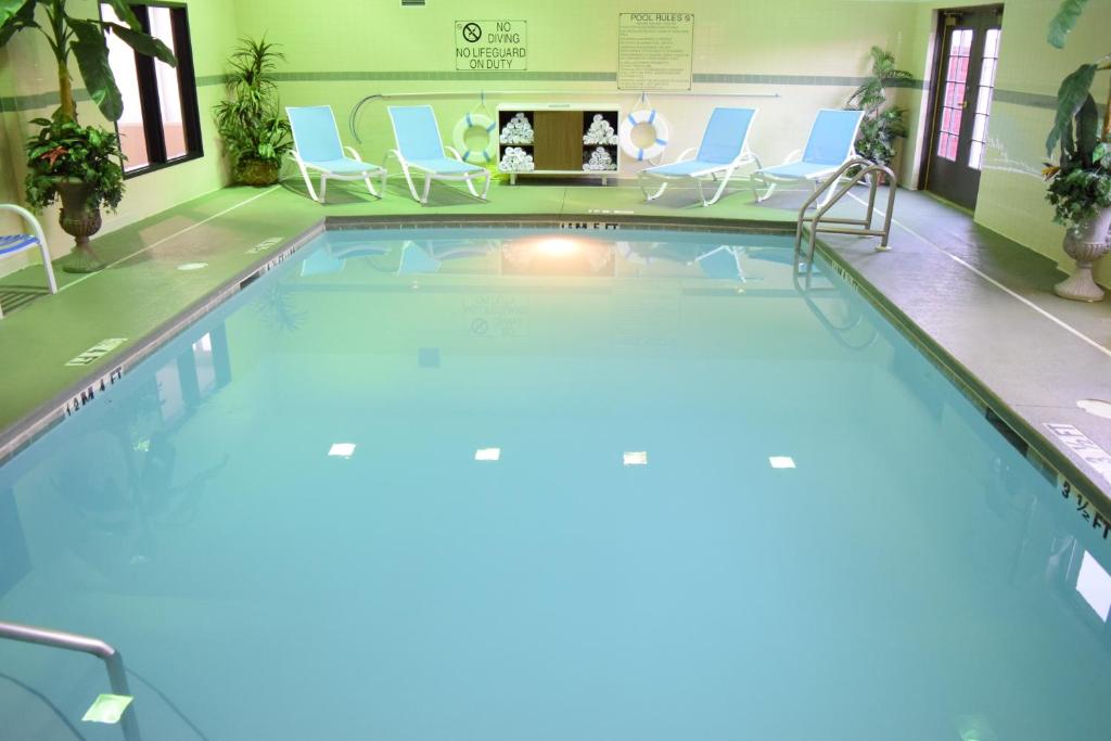 Holiday Inn Express Hotel & Suites Pensacola West I-10 photo