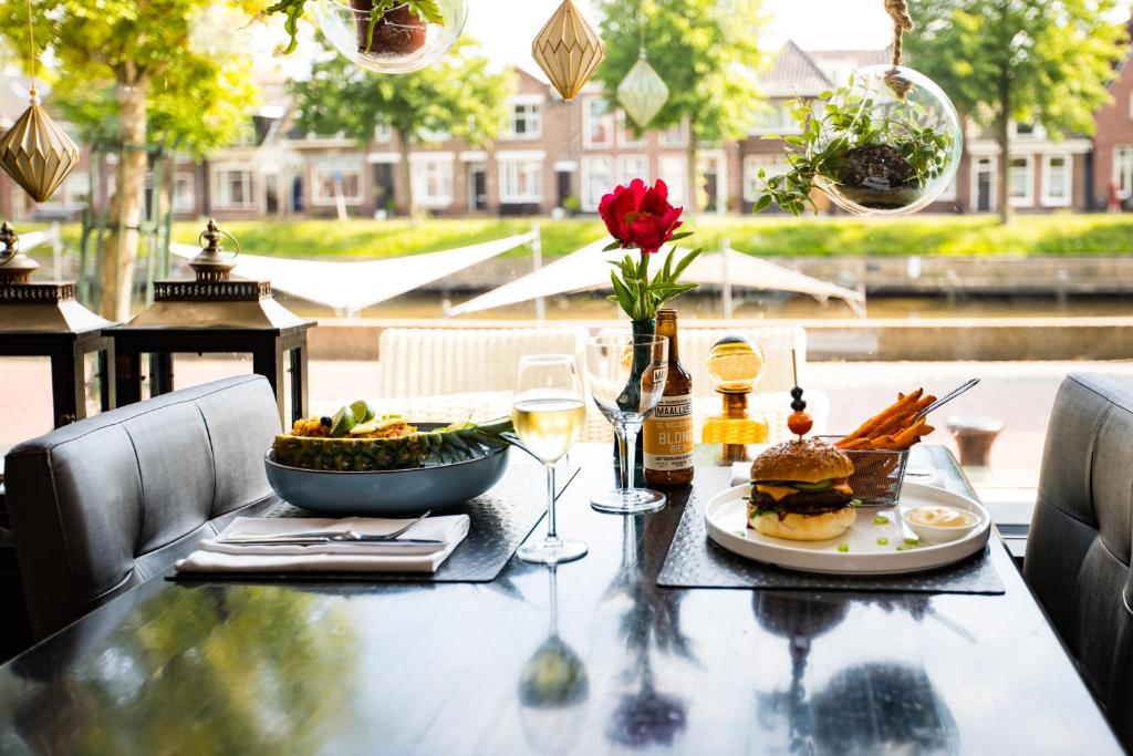 Hotel Cafe Restaurant De Posthoorn