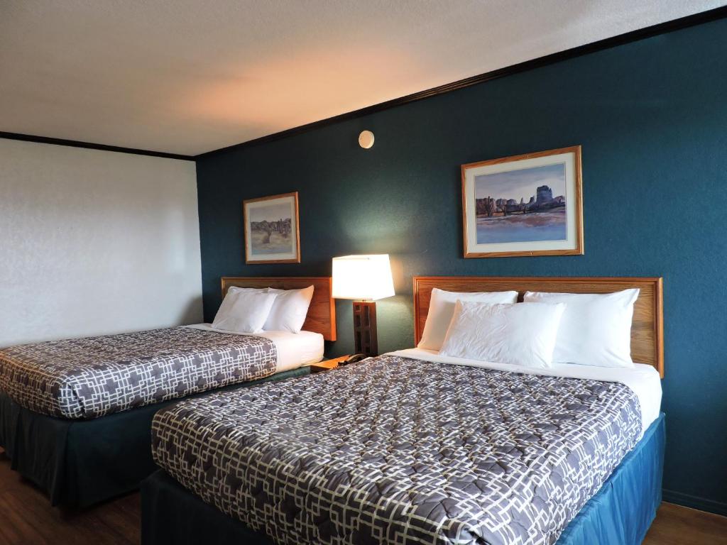 Riata Inn - Presidio photo