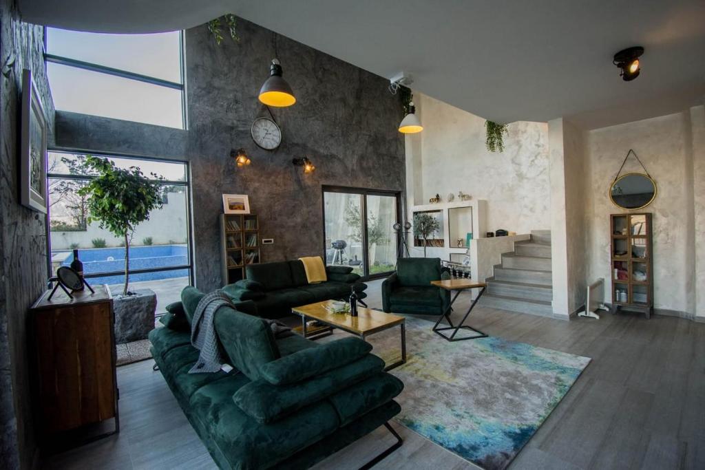 Seafront Villa with Private Beach & Pool in Kotor Bay, Villa Viborg - 3