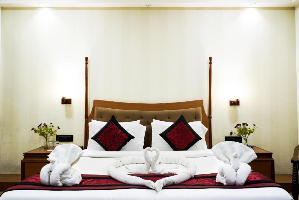 Hotel Adityaz photo