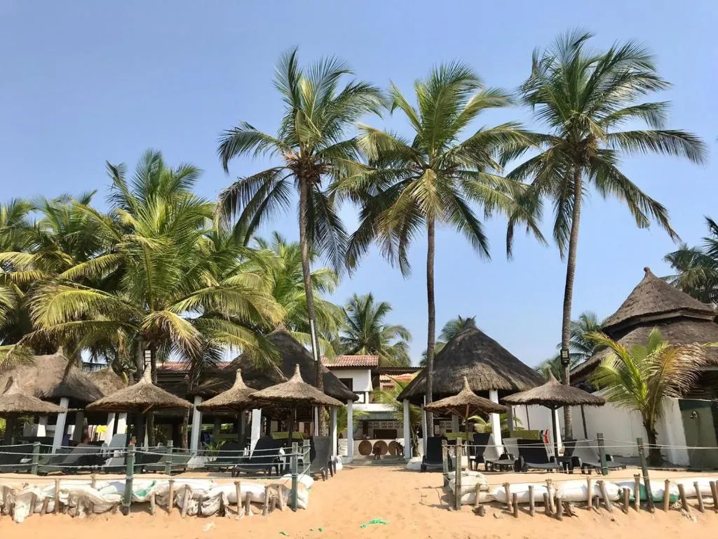 Boblin la Mer hotel restaurant plage, hotel in Grand-Bassam