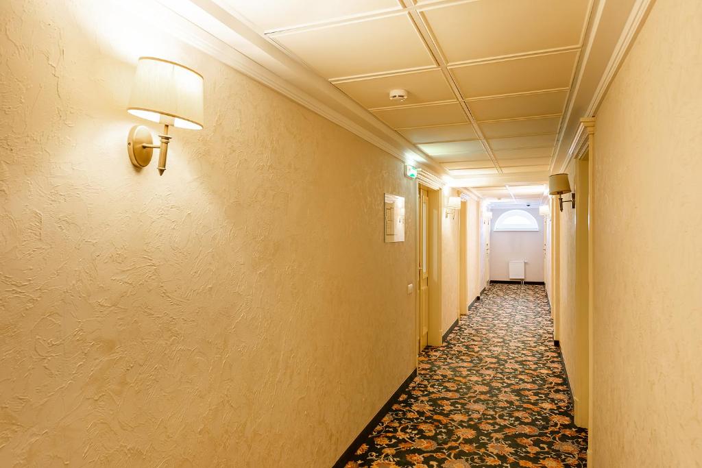 Dvor Podznoeva - Business building photo