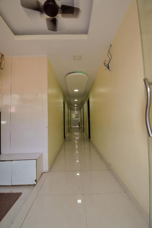 HOTEL CORAL INN -HCI photo