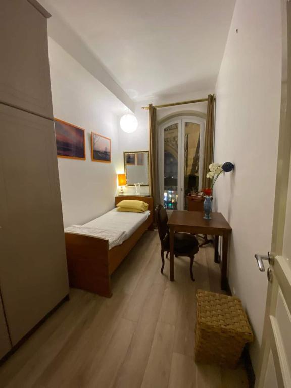 Romantic Apartment in Paris - 5